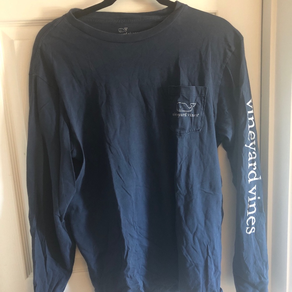 Vineyard Vines tee